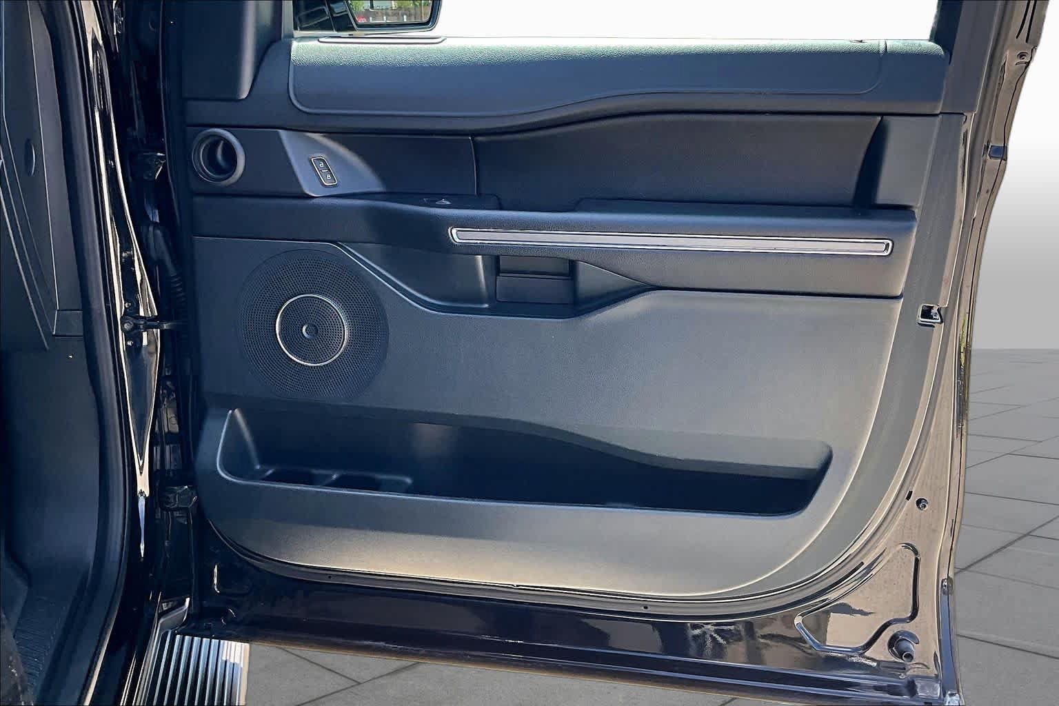 Used 2021 Ford Expedition XLT RWD image 21