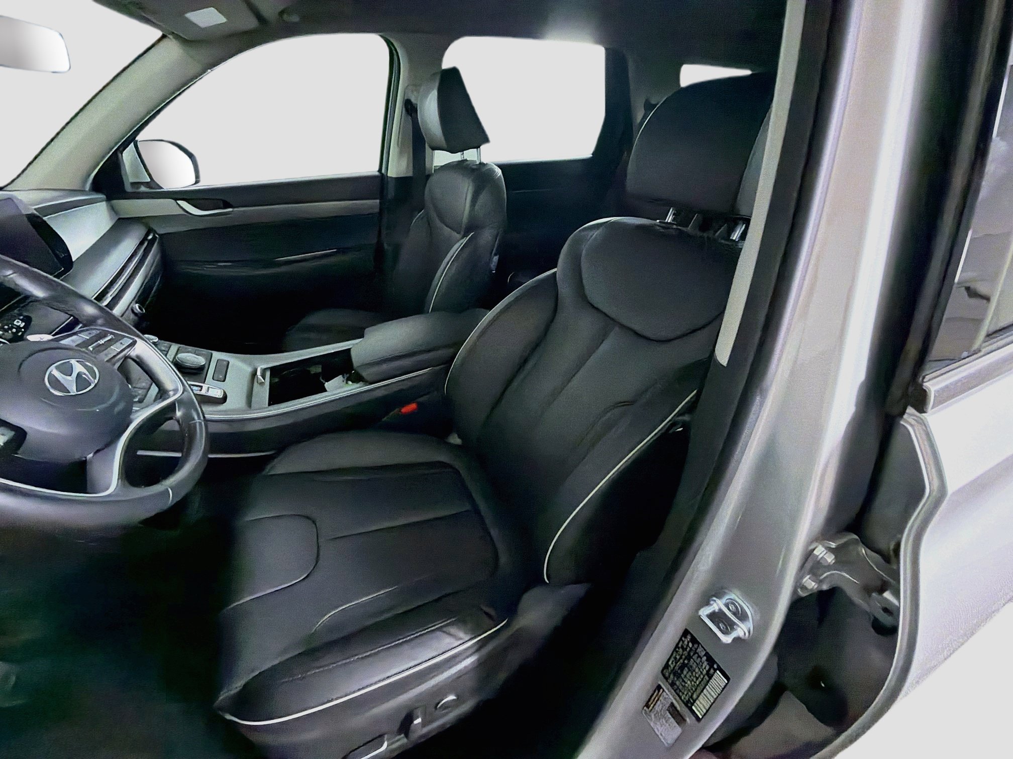 Used 2025 Hyundai Palisade SEL FWD image 13