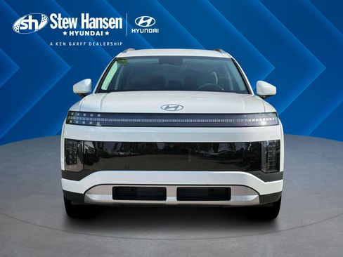 New 2026 Hyundai Ioniq 9 SE AWD/4WD image 13
