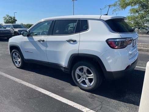 Used 2024 Jeep Compass Sport AWD/4WD image 7