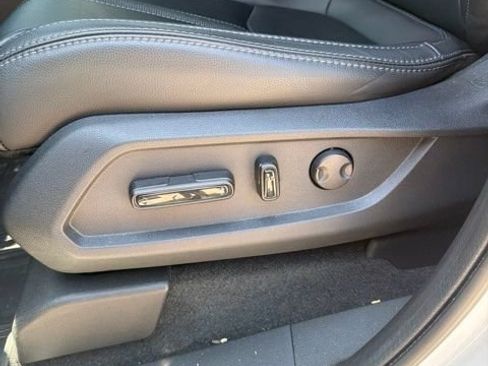 Used 2023 Honda Pilot EX-L image 15