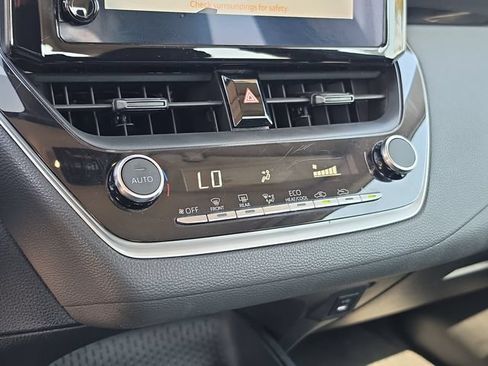 Used 2024 Toyota Corolla LE FWD image 25