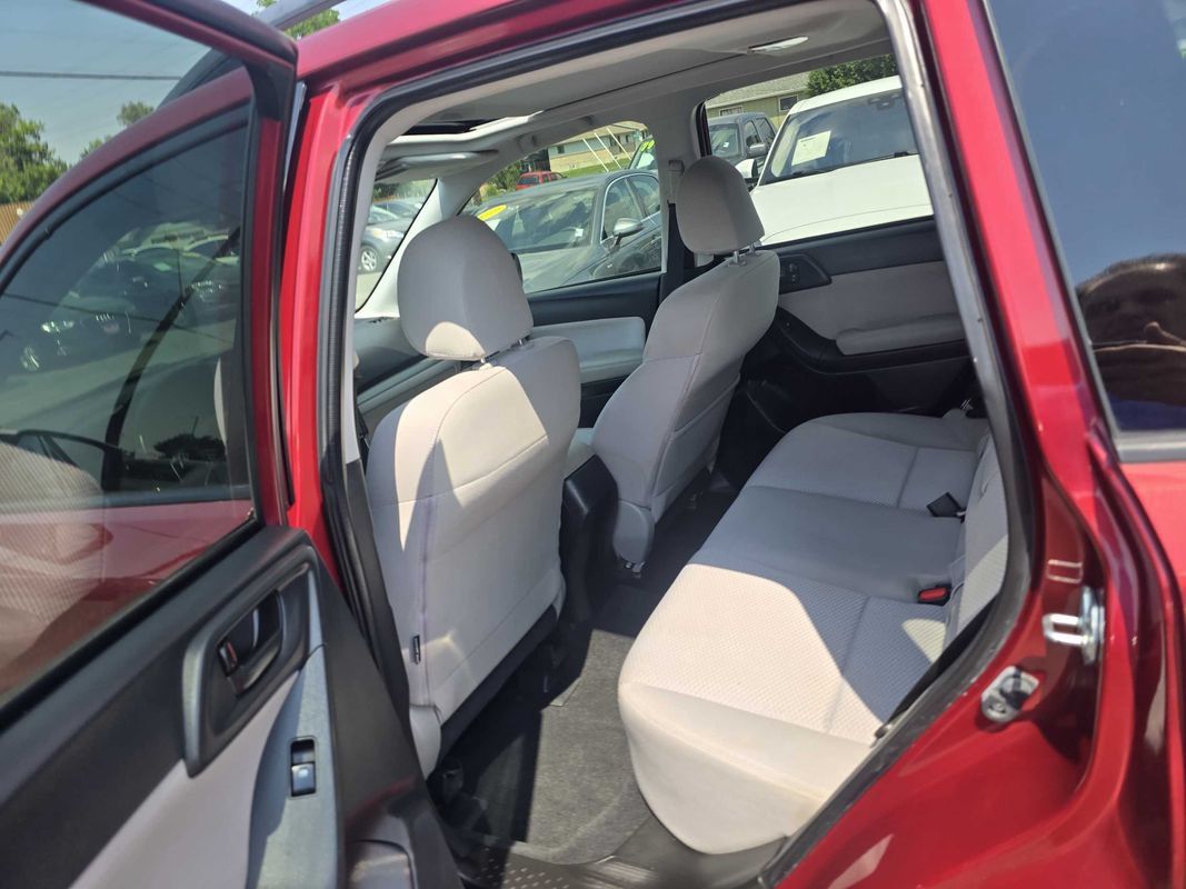 Used 2016 Subaru Forester 2.5i Premium AWD/4WD image 34
