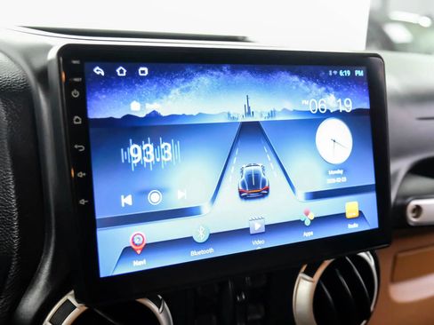 Used 2012 Jeep Wrangler Unlimited Sahara w/ Connectivity Group image 24