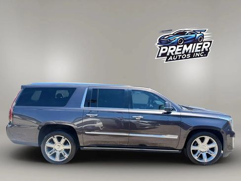 Used 2018 Cadillac Escalade ESV Platinum AWD/4WD image 12