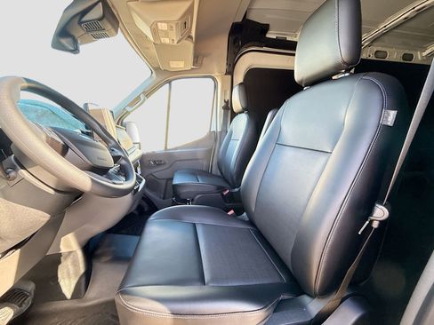New 2026 Ford Transit 250 148 Medium Roof w/ Load Area Protection Package image 21
