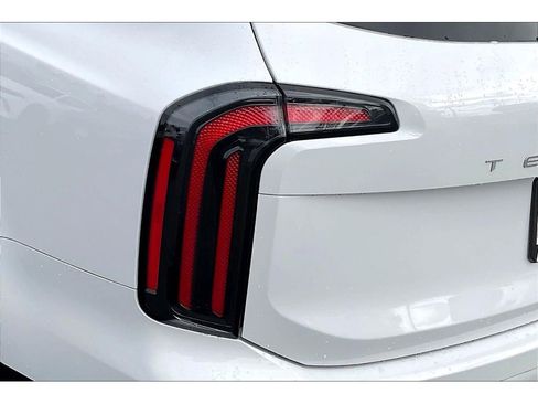 Used 2024 Kia Telluride SX Prestige image 30