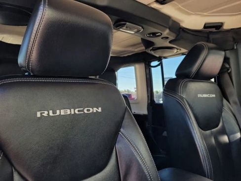 Used 2014 Jeep Wrangler Unlimited Rubicon w/ Dual Top Group AWD/4WD image 30