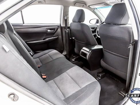 Used 2017 Toyota Camry LE image 34