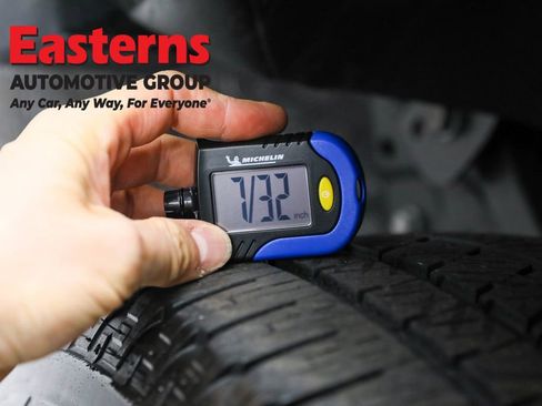 Used 2021 Jeep Wrangler Unlimited Sahara w/ Cold Weather Group AWD/4WD image 27