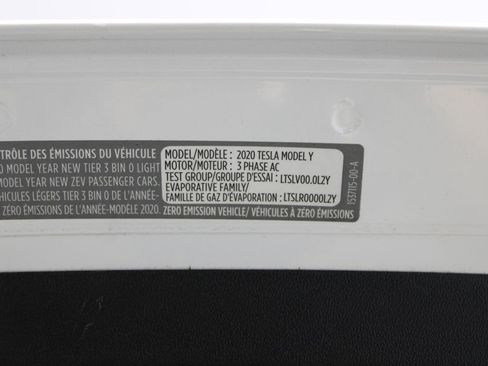Used 2020 Tesla Model Y Performance image 32