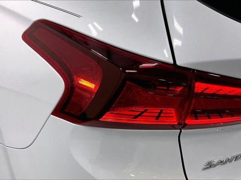Used 2020 Hyundai Santa Fe SEL w/ Convenience + Premium Package FWD image 37