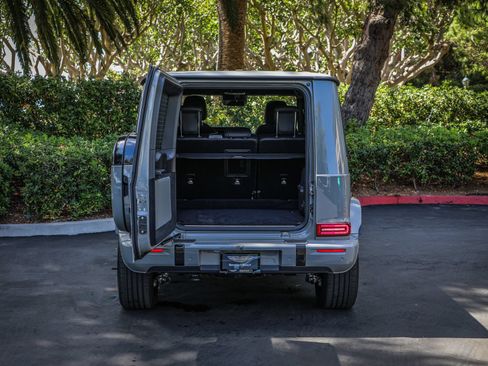 Used 2025 Mercedes-Benz G 580 w/ EQ Technology image 9