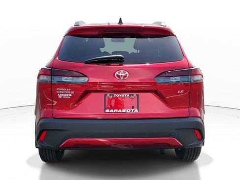 Used 2026 Toyota Corolla Cross LE w/ Moonroof Package FWD image 5