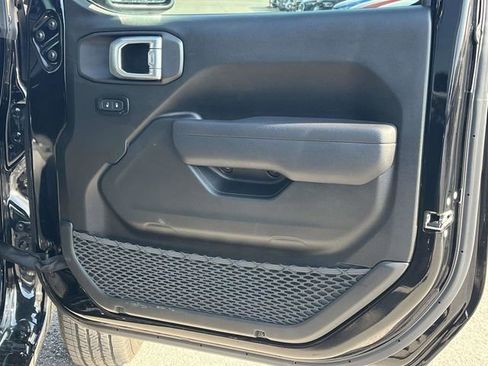Used 2024 Jeep Gladiator Sport AWD/4WD image 25