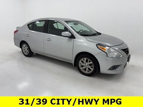 Used 2017 Nissan Versa SV w/ SV Special Edition Package image 1