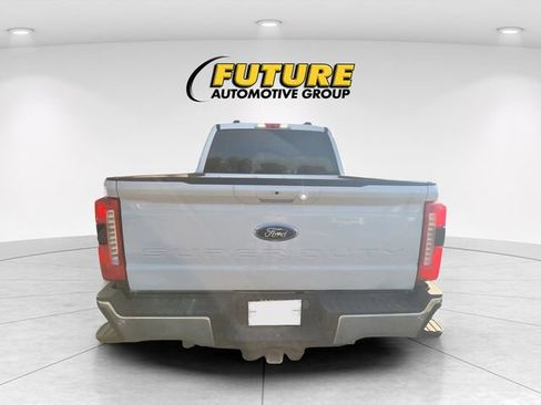 Certified 2024 Ford F250 Lariat w/ FX4 Off-Road Package AWD/4WD image 4