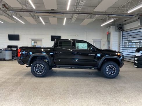 New 2026 Chevrolet Colorado ZR2 w/ Technology Package AWD/4WD image 4