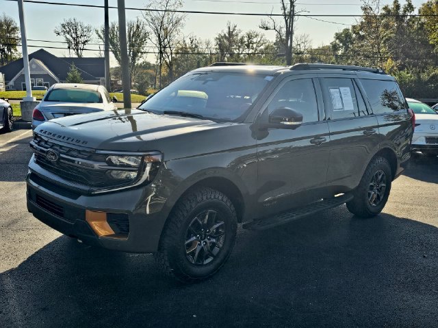 Used 2025 Ford Expedition Tremor AWD/4WD image 4