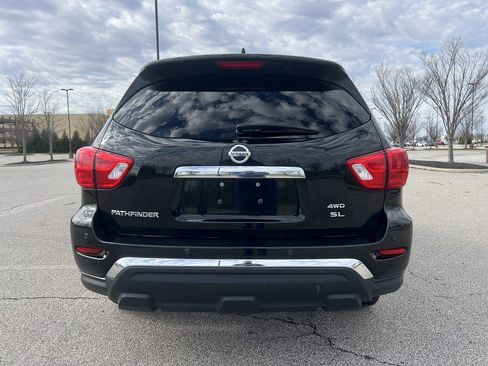 Used 2020 Nissan Pathfinder SL image 4