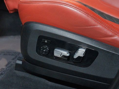 Used 2021 BMW X5 M w/ Competition Package image 23