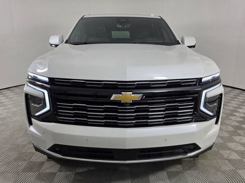 Used 2025 Chevrolet Tahoe High Country AWD/4WD image 2