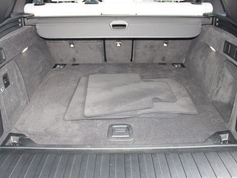 Used 2023 BMW X5 xDrive40i w/ Executive Package image 32