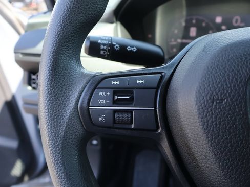 Used 2023 Honda Accord EX image 25