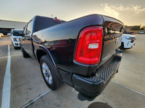 Used 2025 RAM 1500 Big Horn AWD/4WD image 4