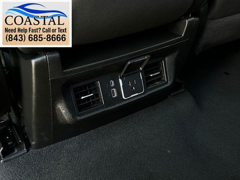 Used 2025 GMC Sierra 1500 SLT AWD/4WD image 18