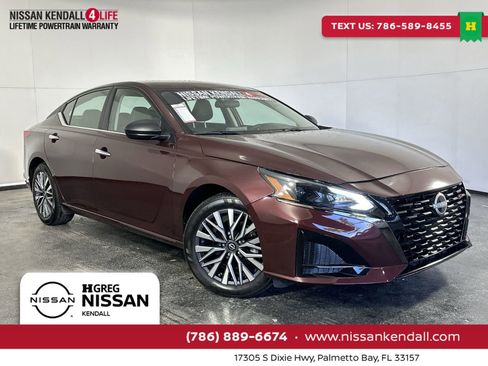 Certified 2025 Nissan Altima 2.5 SV image 1