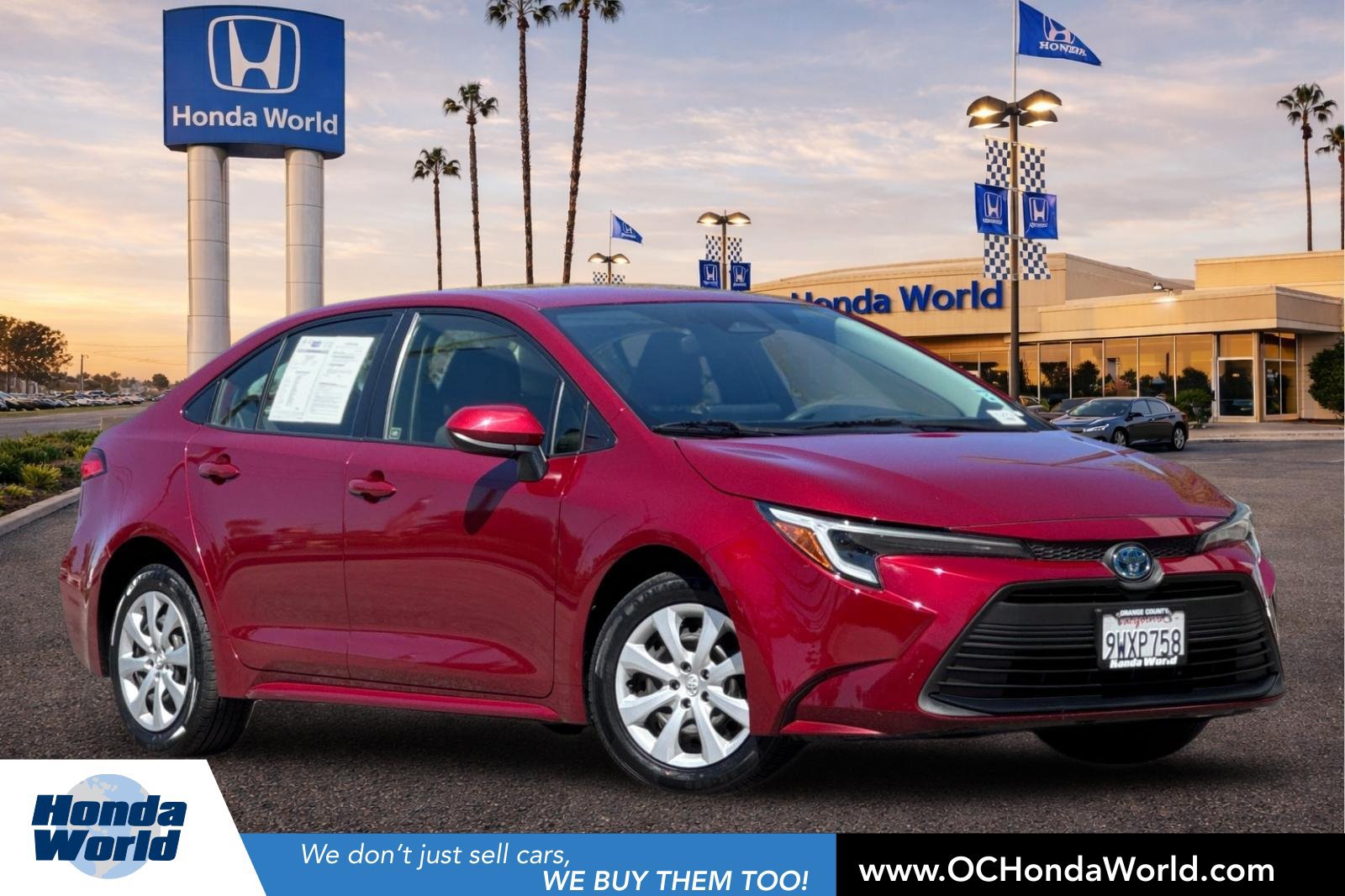 Used 2023 Toyota Corolla LE w/ Carpet Mat Package (TMS) FWD image 1