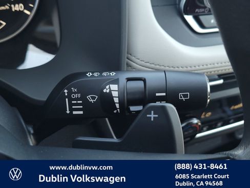 Used 2023 Nissan Rogue SV image 20