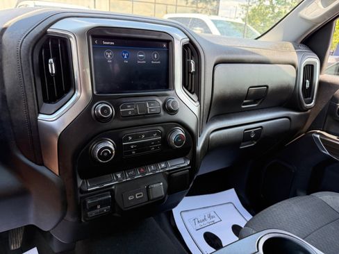 Used 2023 Chevrolet Silverado 3500 LT AWD/4WD image 11