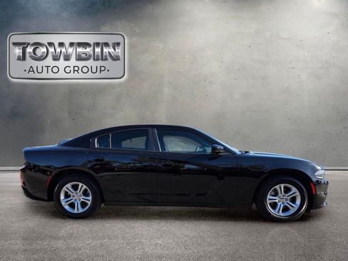 Used 2023 Dodge Charger SXT w/ Cold Weather Package RWD image 3
