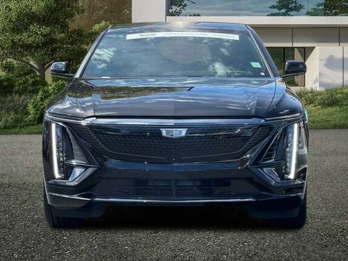 Certified 2024 Cadillac Lyriq Sport w/ LPO, Floor Liner Package AWD/4WD image 9