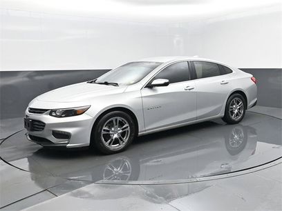 Used 2017 Chevrolet Malibu LT