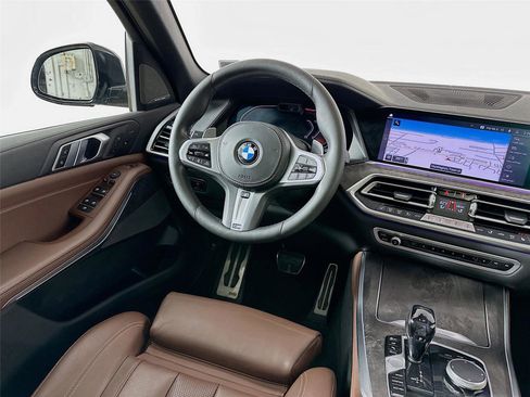 Used 2020 BMW X5 xDrive40i w/ M Sport Package image 24