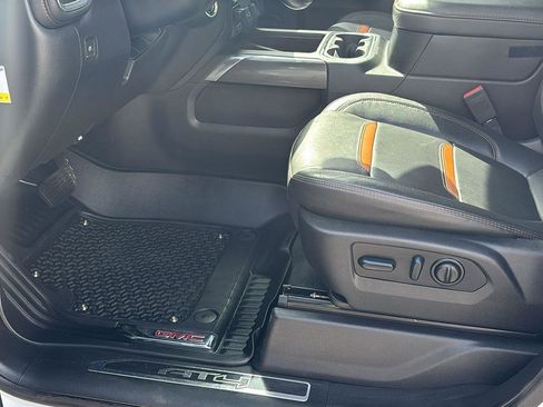 Used 2023 GMC Sierra 2500 AT4 w/ AT4 Preferred Package image 15