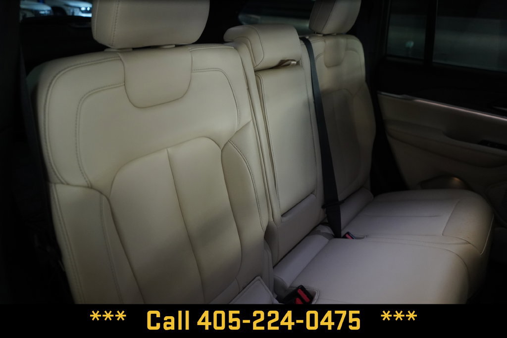 Used 2023 Jeep Grand Cherokee Limited RWD image 24