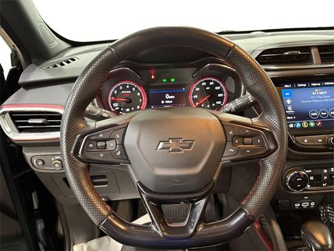 Used 2023 Chevrolet TrailBlazer RS w/ Technology Package image 15