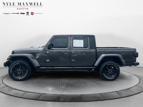 Used 2024 Jeep Gladiator Sport AWD/4WD image 13