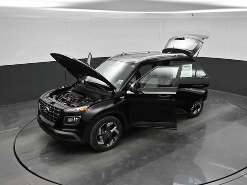 New 2026 Hyundai Venue SEL FWD image 44