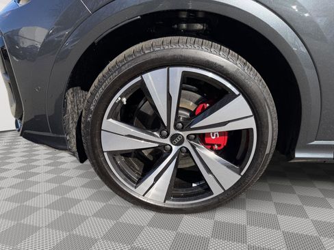 New 2025 Audi SQ5 Premium Plus image 7