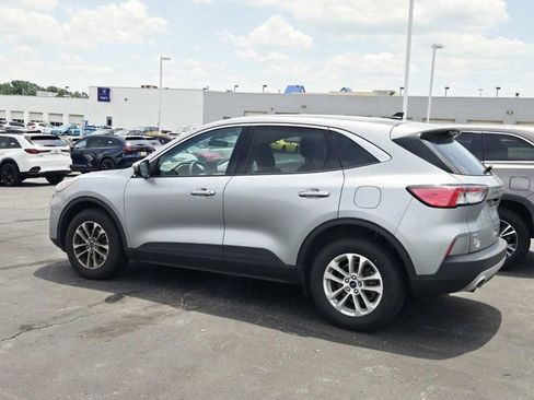 Used 2021 Ford Escape SE w/ Cold Weather Package AWD/4WD image 3