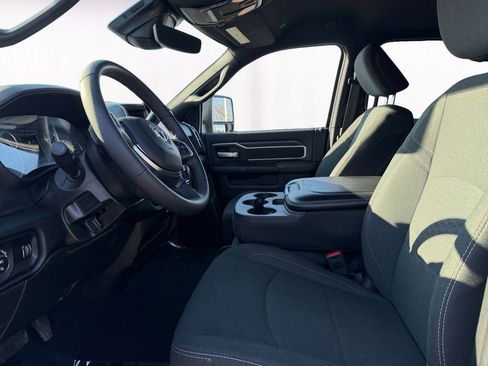 Used 2025 RAM 2500 Big Horn image 9