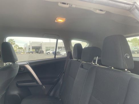 Used 2018 Toyota RAV4 LE image 16