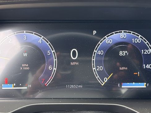 Used 2022 Jeep Grand Cherokee Overland w/ Luxury Tech Group IV AWD/4WD image 20