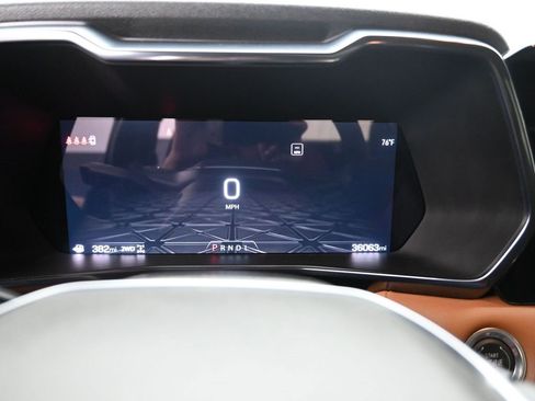 Used 2024 GMC Canyon AT4 w/ Technology Package image 16