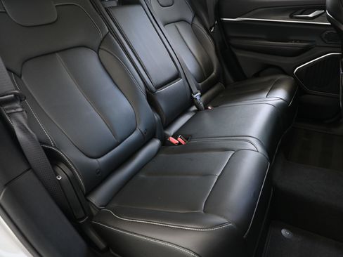 Used 2023 Jeep Grand Cherokee 4WD 4xe image 21